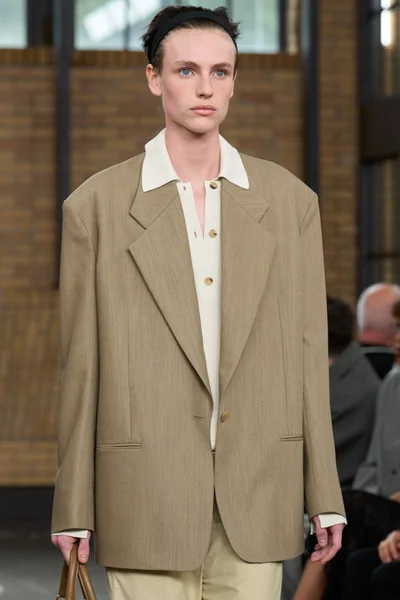 Look 121